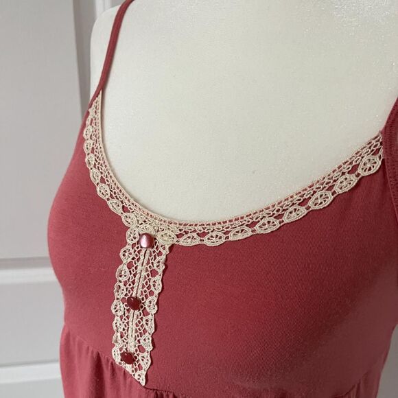 Vintage Y2K Cute Pink Babydoll Tank with Lace Trim Neckline from Uniqlo - Picture 5 of 7